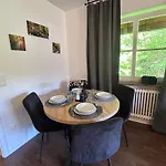 Stilvolle Mit Dom-blick & Balkon Zentral In Apartamento