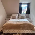 Stilvolle Mit Dom-blick & Balkon Zentral In Apartamento *