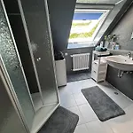 Stilvolle Mit Dom-blick & Balkon Zentral In شقة *