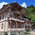 Stilvolle Mit Dom-blick & Balkon Zentral In *